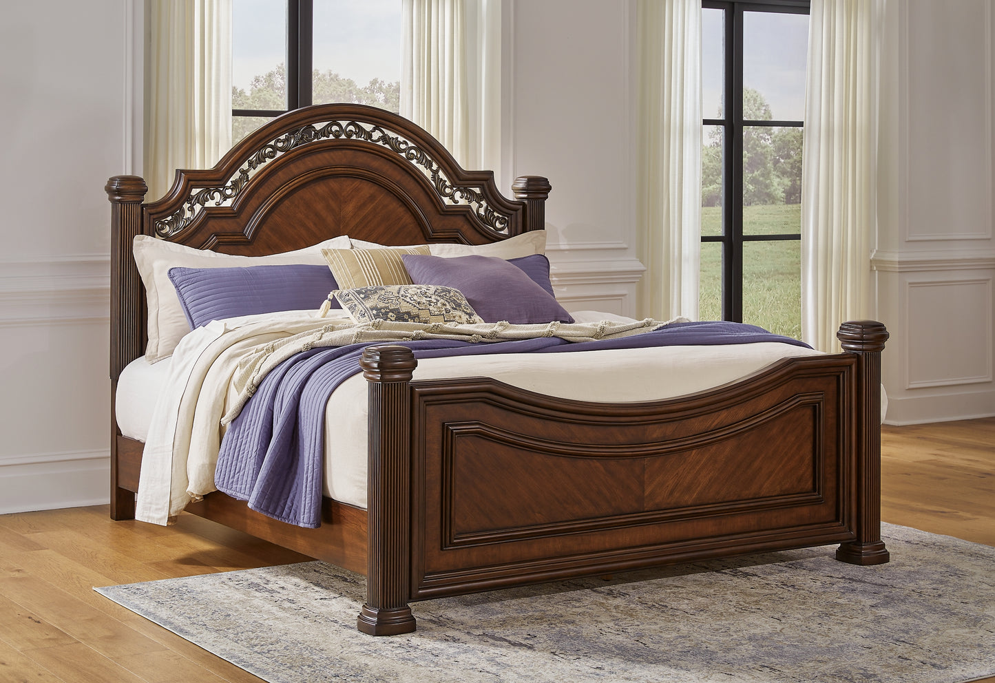 Lavinton Queen Poster Bed with Mirrored Dresser