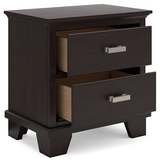 Covetown Full Panel Bed with Nightstand