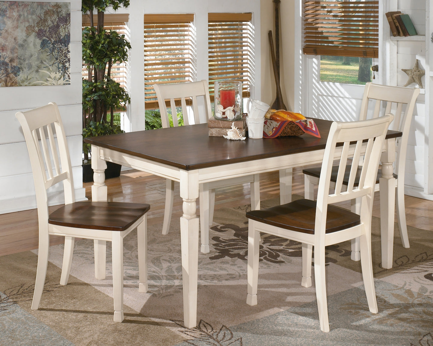 Whitesburg Dining Table and 4 Chairs